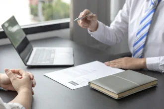 What is the Role of an Human Resources Manager? Qualities and Principles