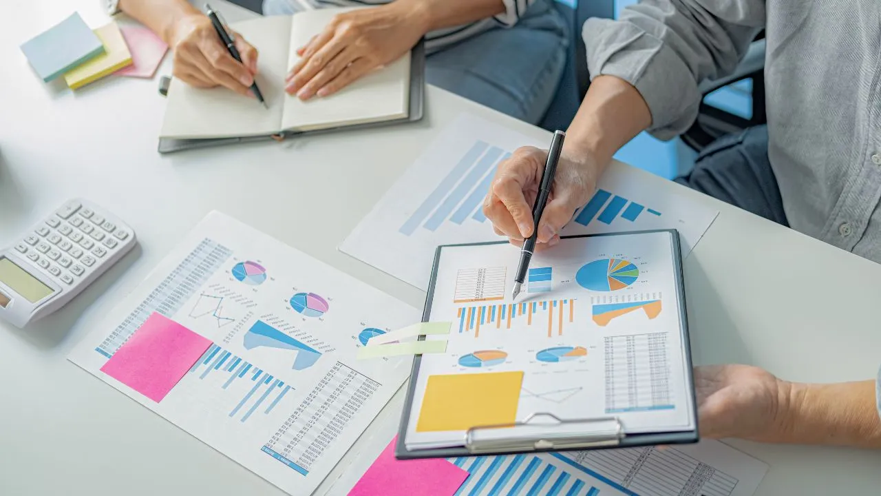 What should take care to choosing profitable project to an entrepreneur